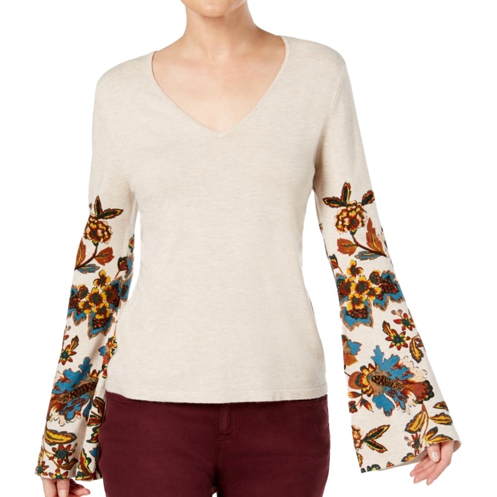 🎉HP🎉I-N-C Women’s Bell Sleeve Knit Sweater